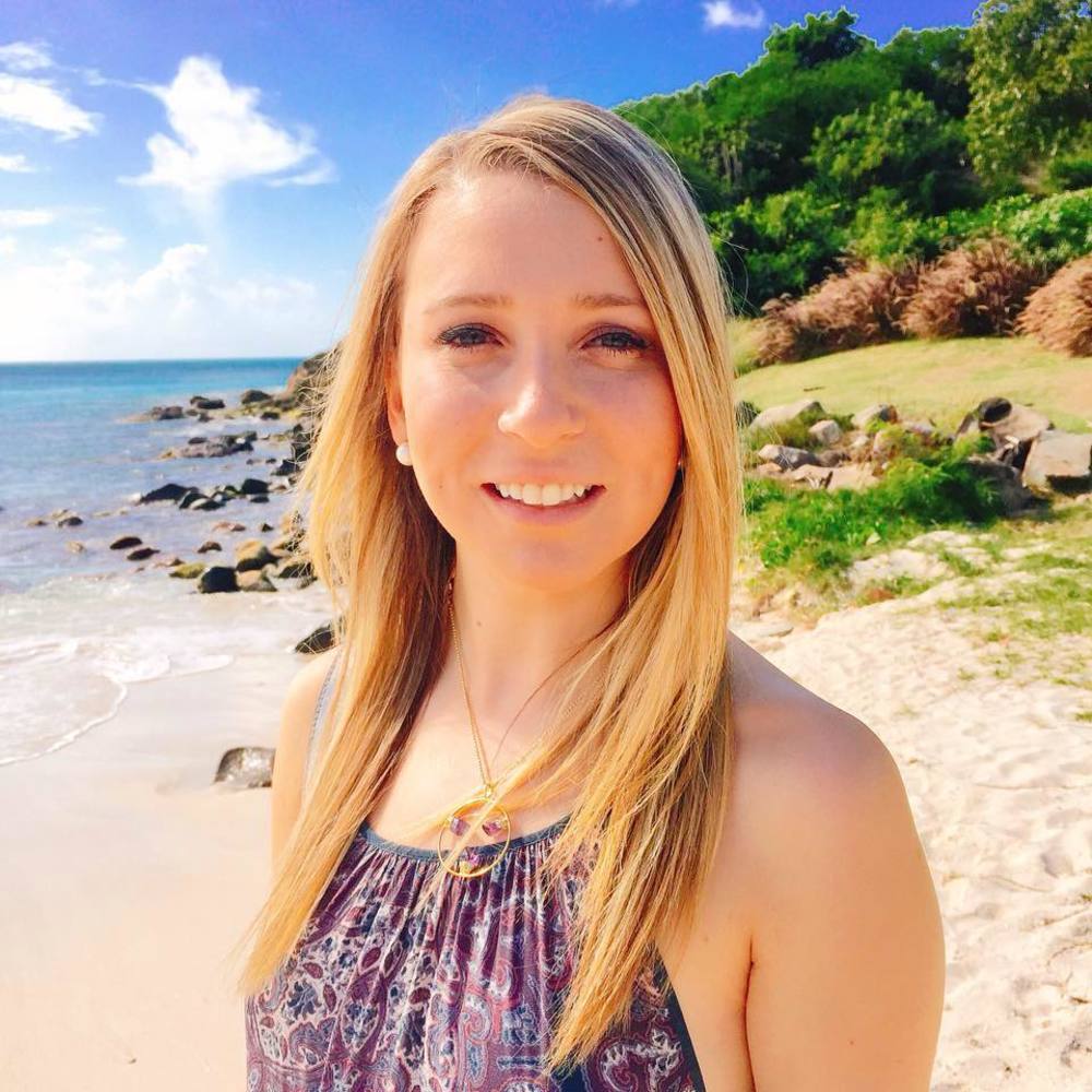Meet your Posher, Alexandra